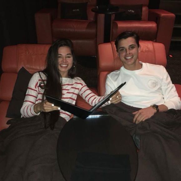 Meet your Posher, Tracy - Picture 1 of 1